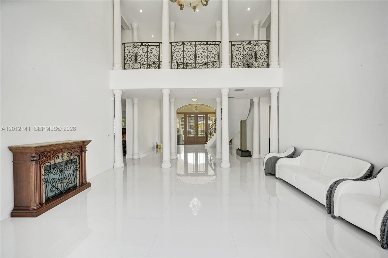 12401 SW 45th St, Miami FL 33175
