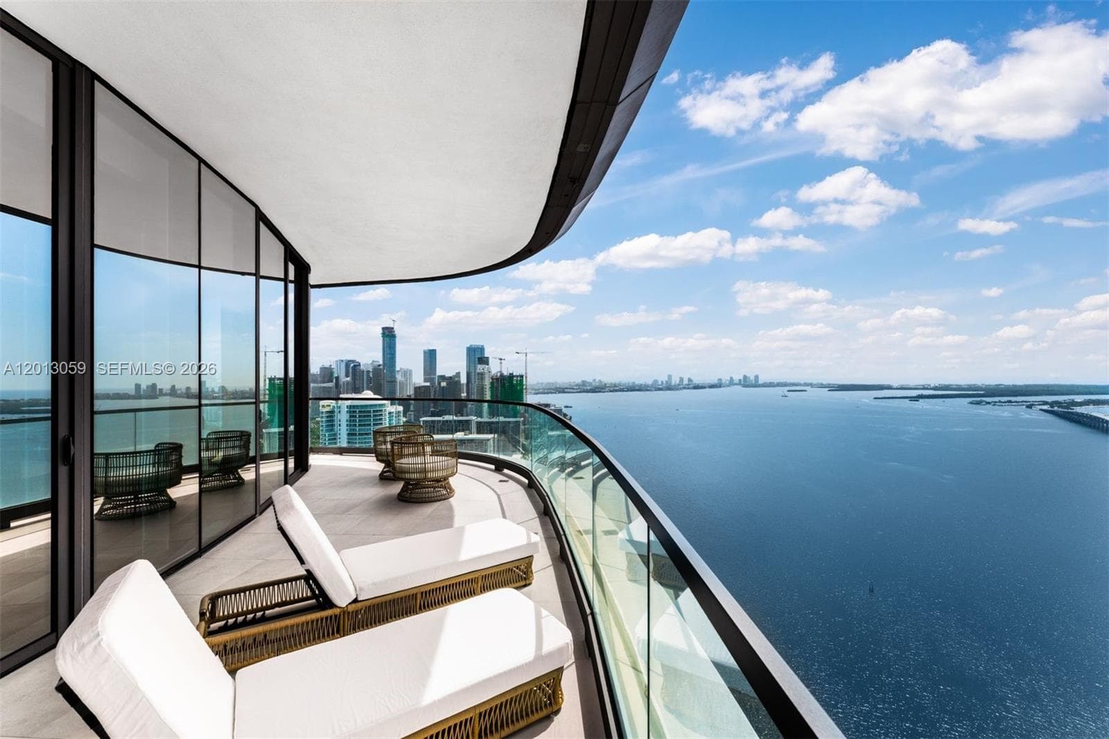 175 SE 25 RD # 3601, Miami FL 33129