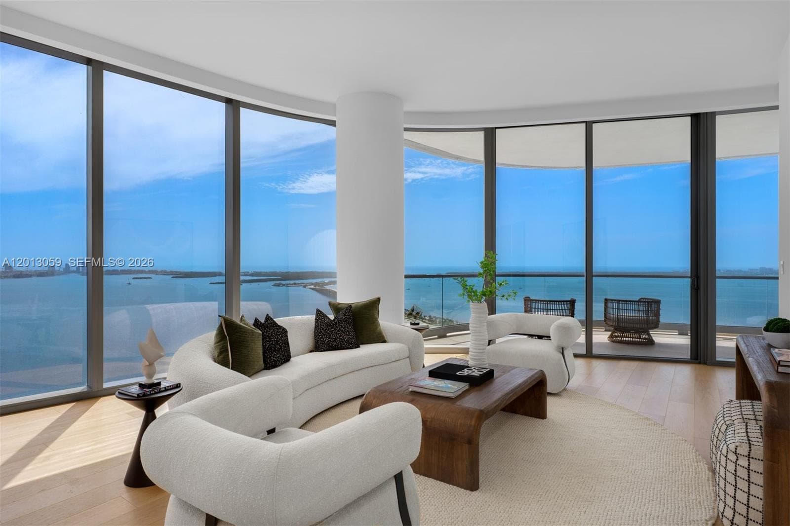 175 SE 25 RD # 3601, Miami FL 33129