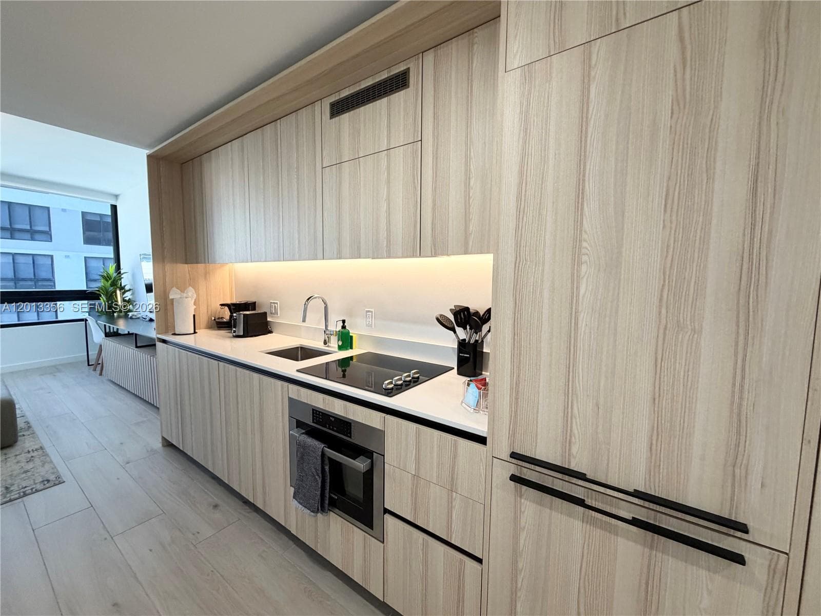 225 N Miami Ave # 1412, Miami FL 33128
