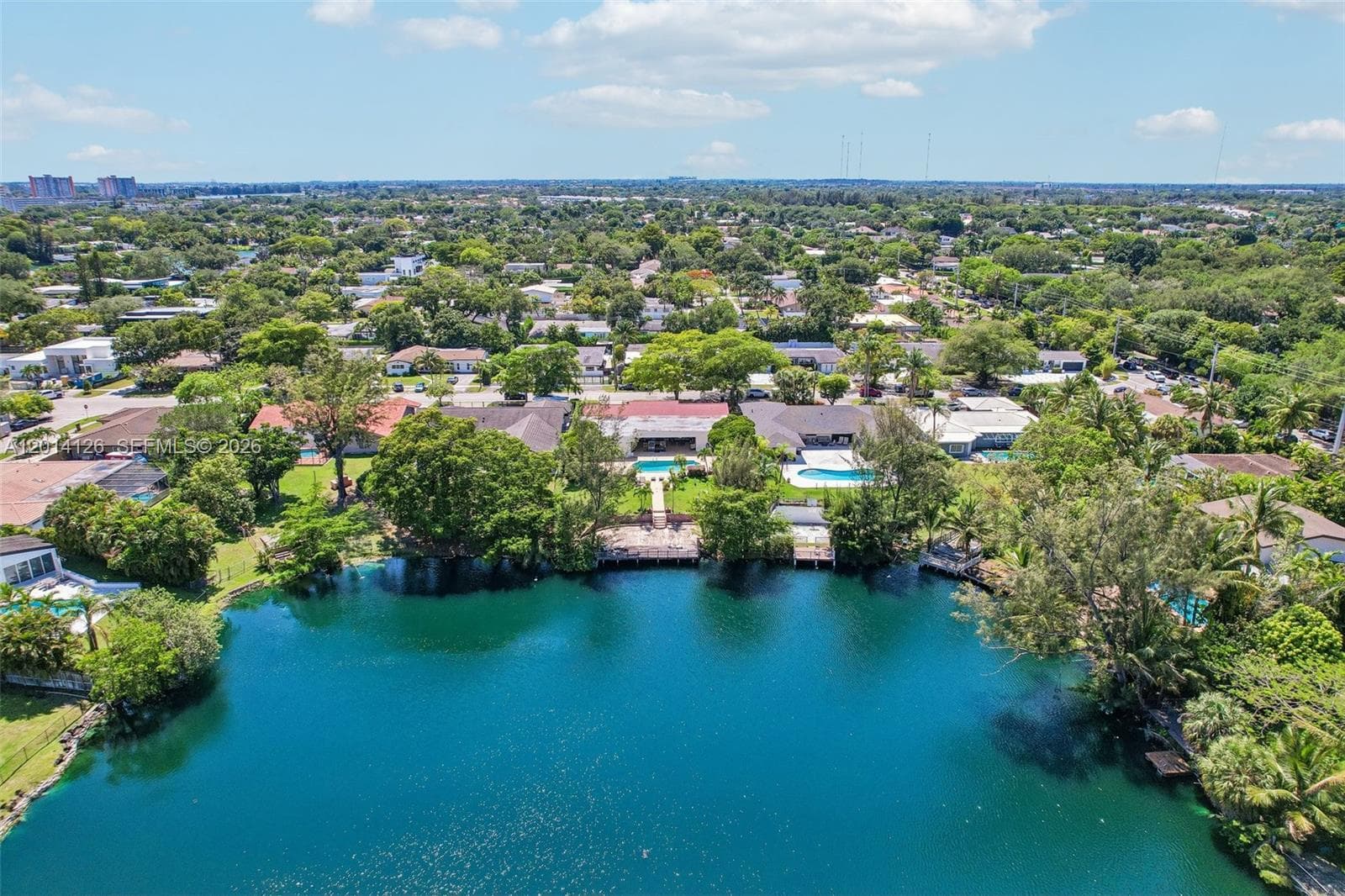 19805 NE 22nd Ave, Miami FL 33180