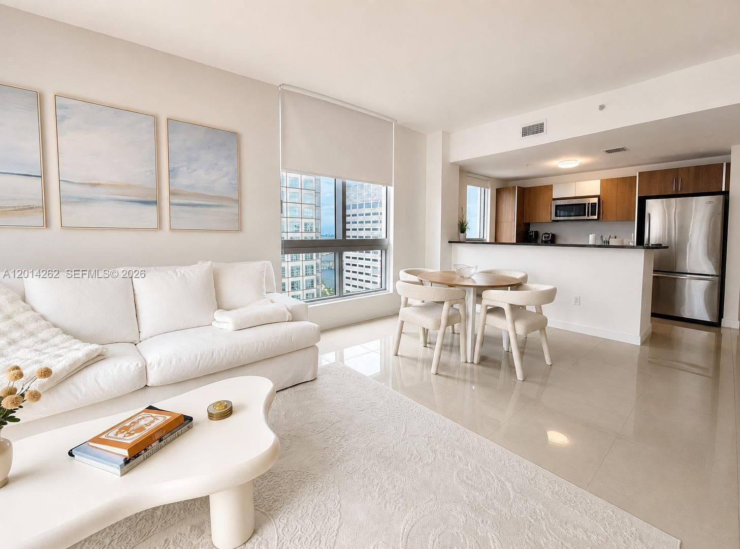 300 S Biscayne Blvd # 3701, Miami FL 33131