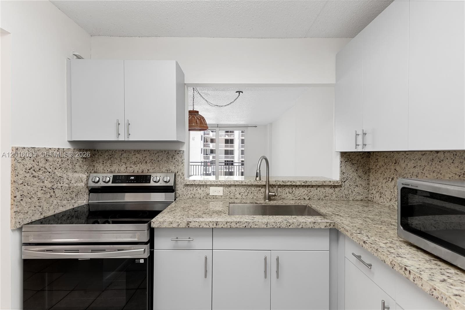 345 Ocean Dr # 424, Miami Beach FL 33139