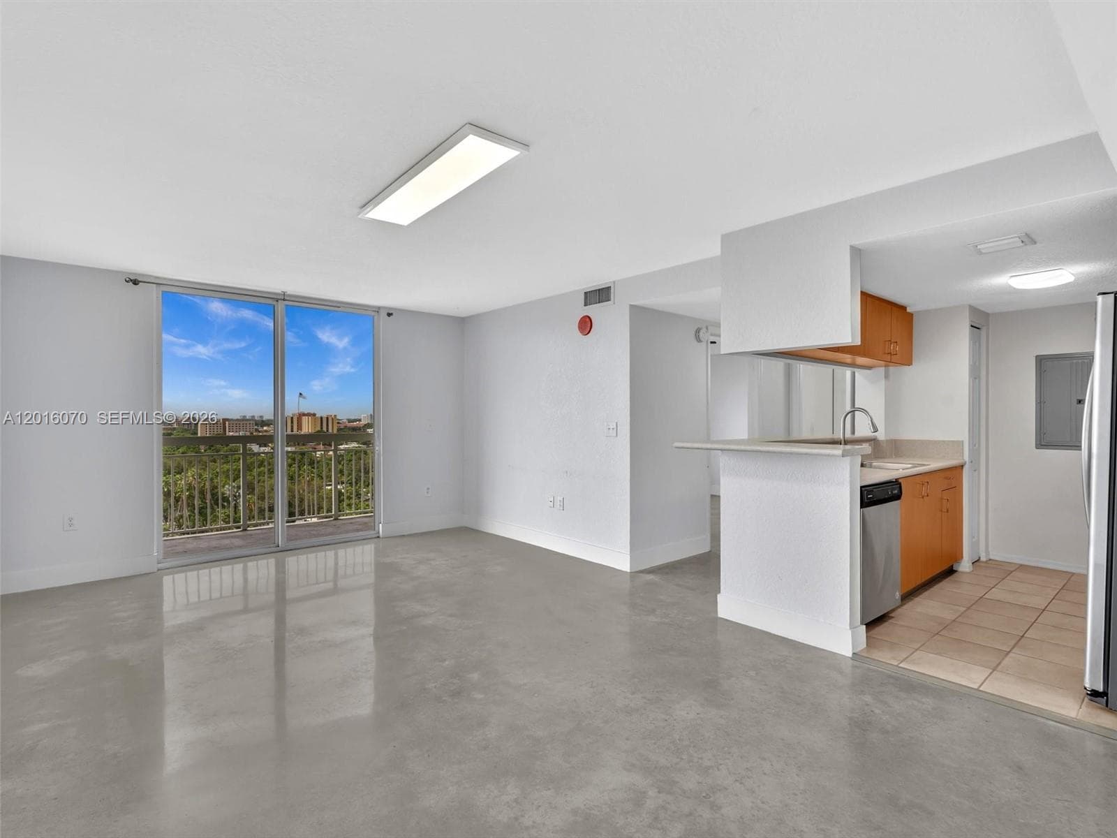 816 NW 11th St # 1208, Miami FL 33136
