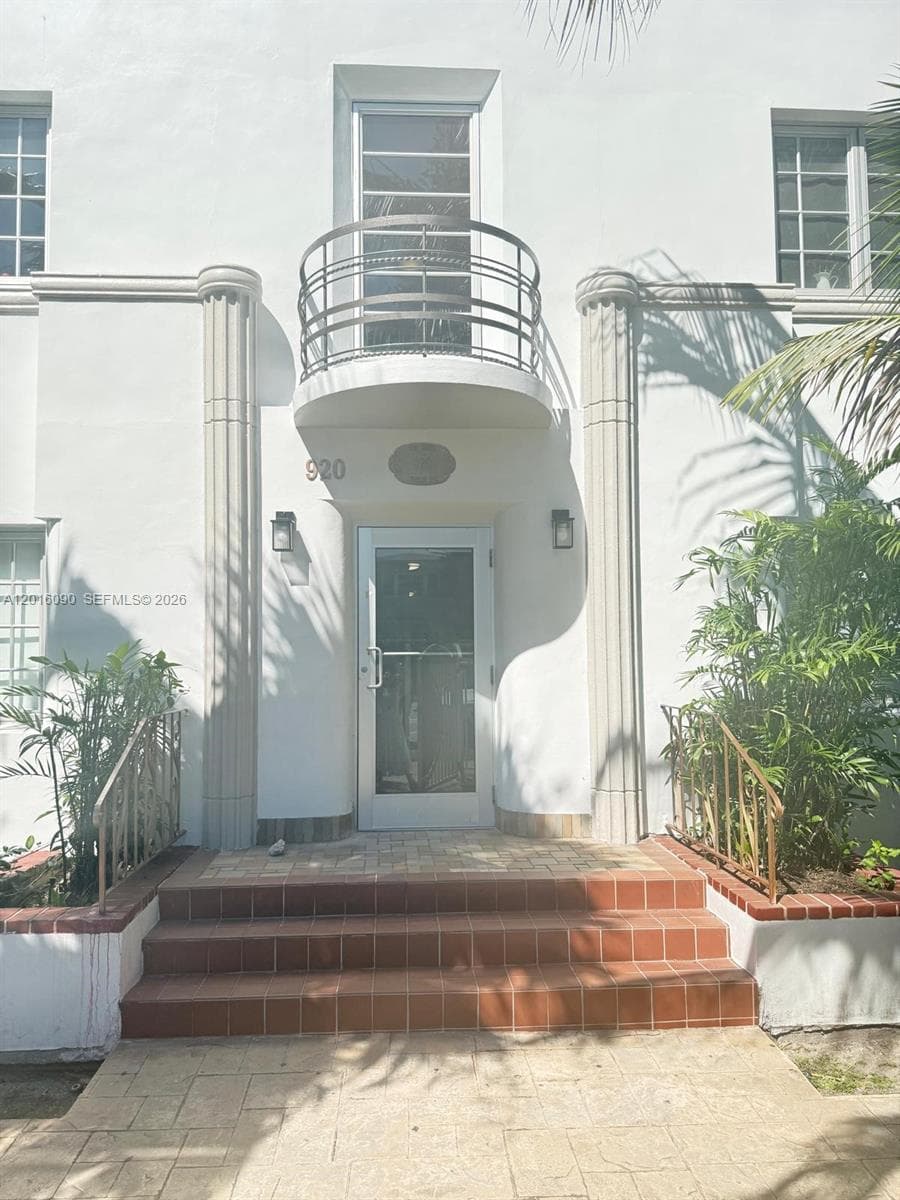 920 Euclid Ave # 3, Miami Beach FL 33139
