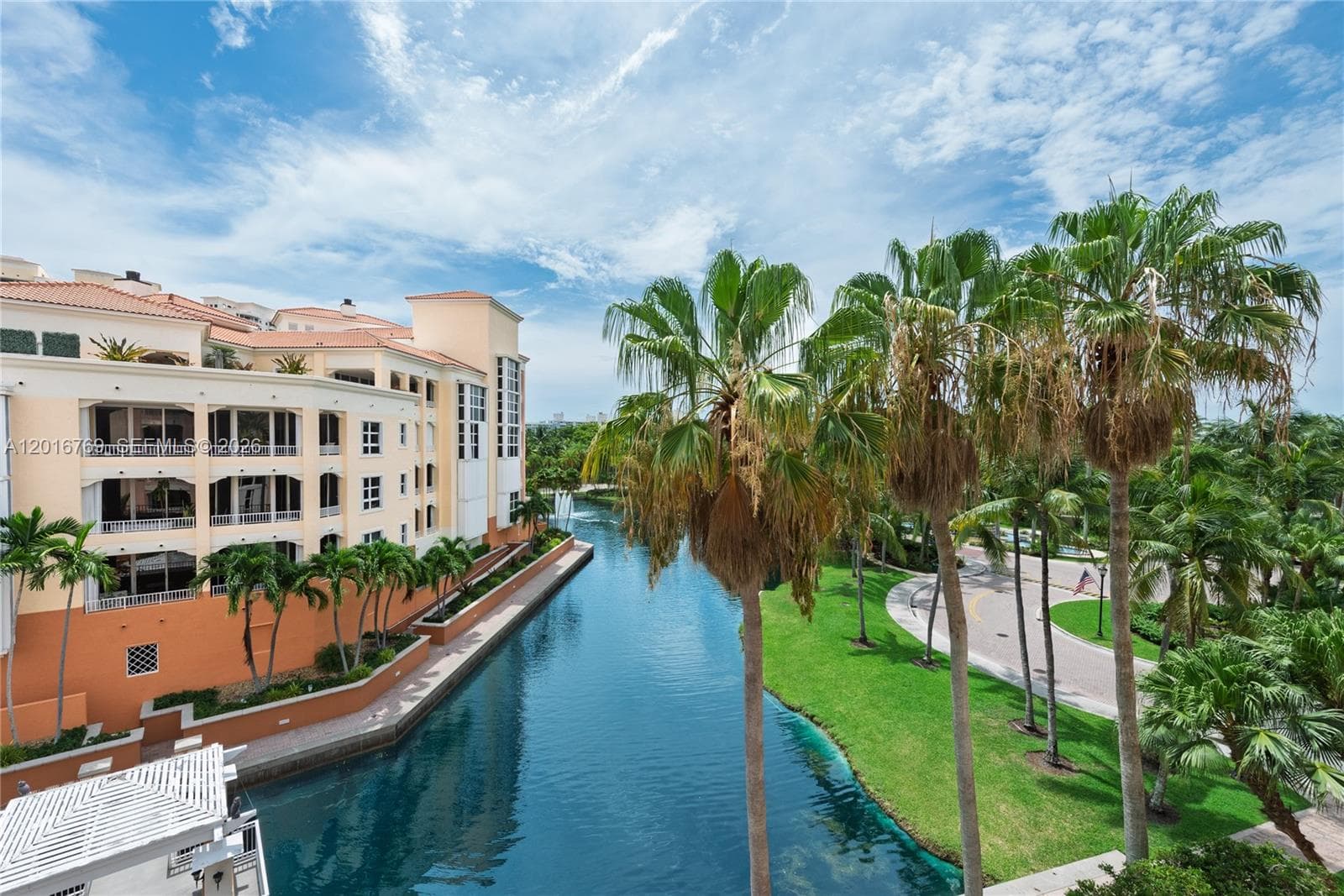 737 Crandon Blvd # 402, Key Biscayne FL 33149