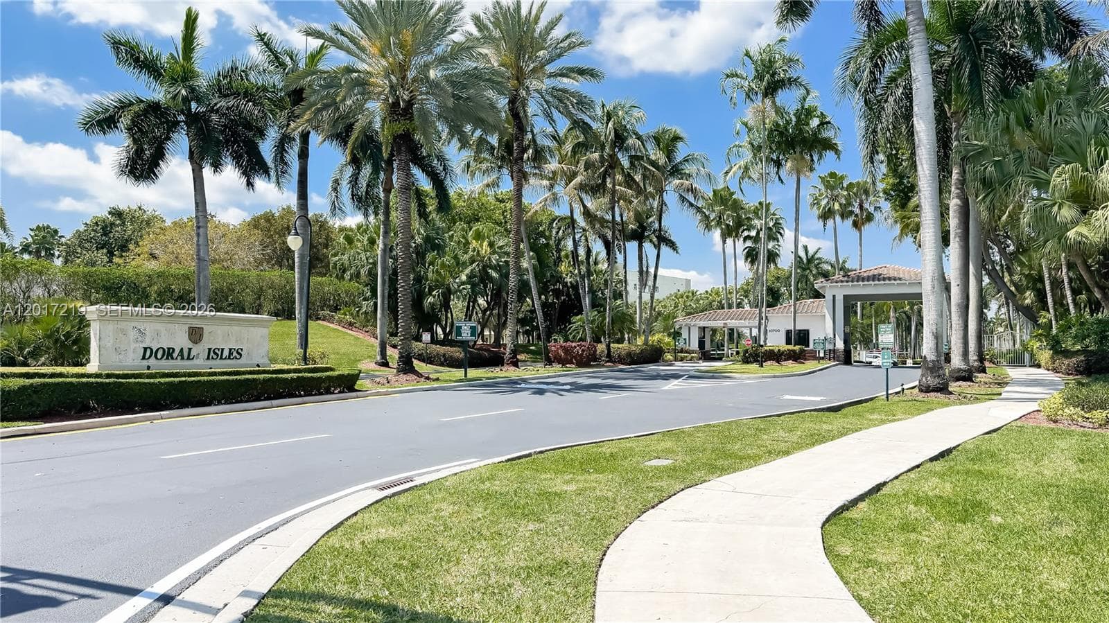 10773 NW 73rd Ter, Doral FL 33178