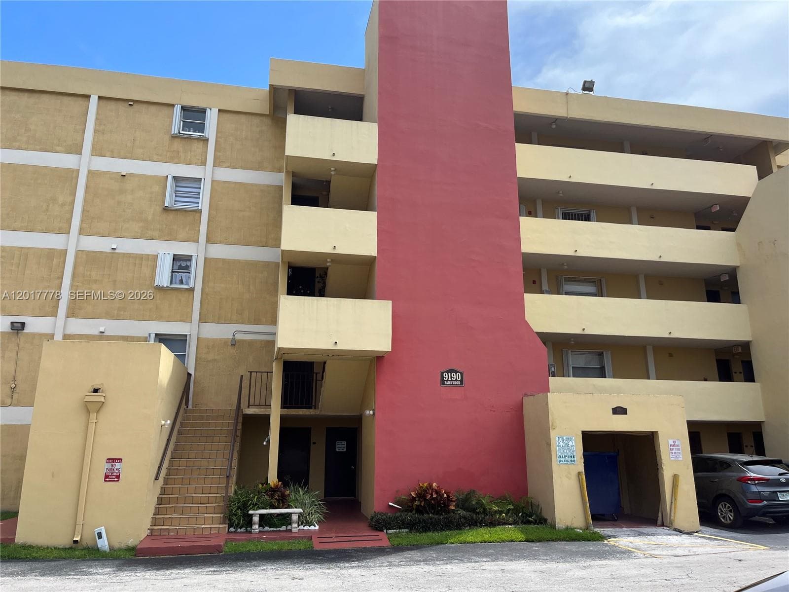 9190 Fontainebleau Blvd # 202, Miami FL 33172
