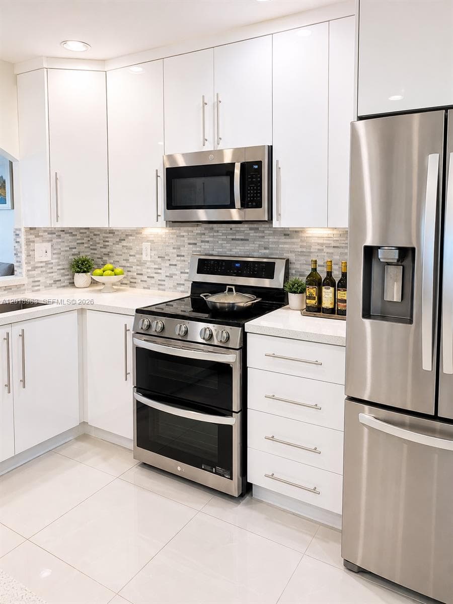10973 NW 62nd Ter, Doral FL 33178