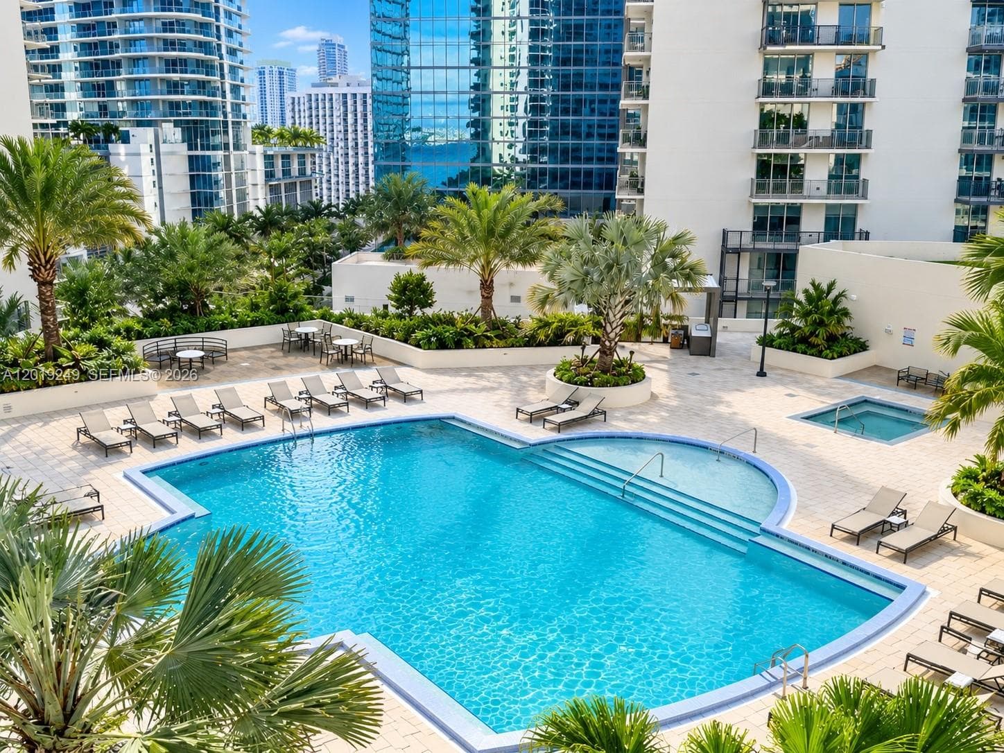 300 S Biscayne Blvd # 2606, Miami FL 33131