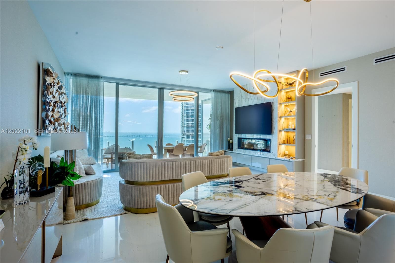 300 Biscayne Boulevard Way # 2203C, Miami FL 33131