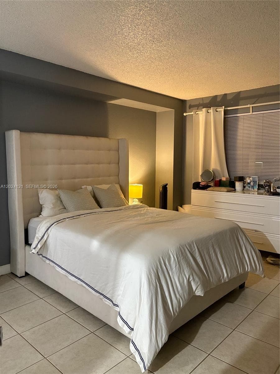 10900 SW 104th St # 219, Miami FL 33176