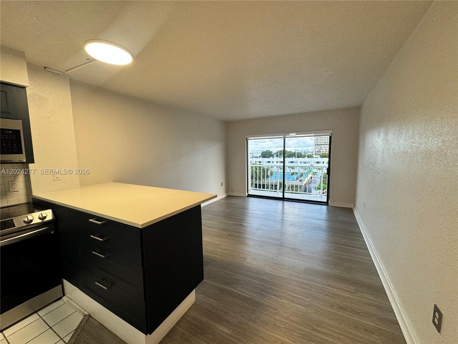 1650 NE 115th St # 609, Miami FL 33181