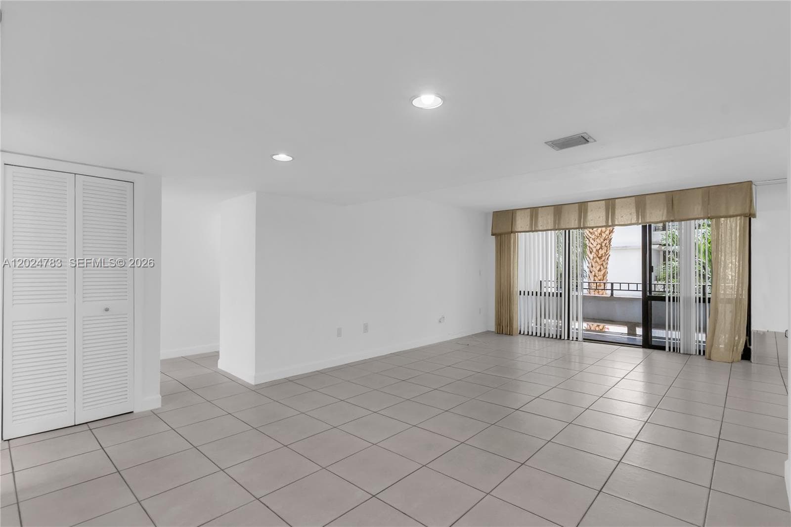 13951 Kendale Lakes Cir # 208A, Miami FL 33183