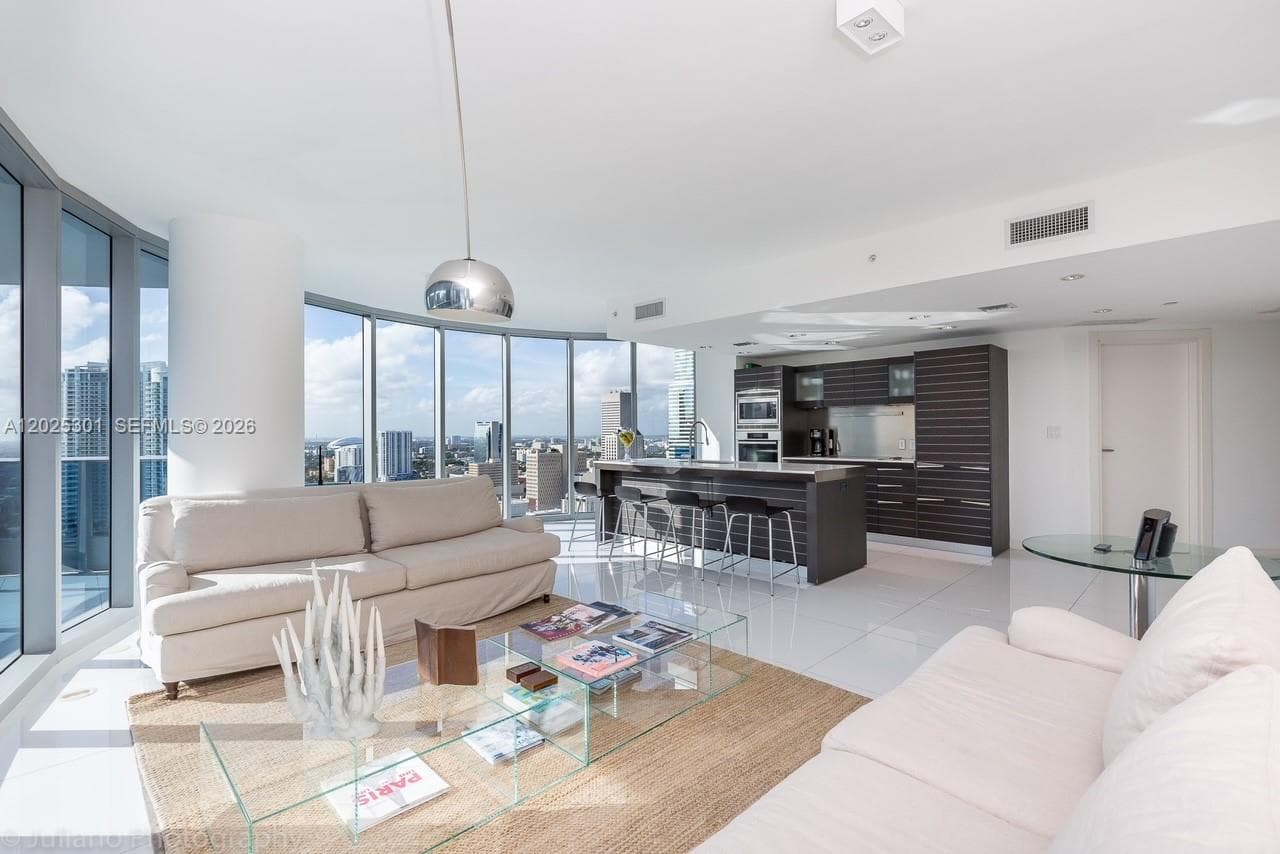 200 Biscayne Boulevard Way # 3102, Miami FL 33131