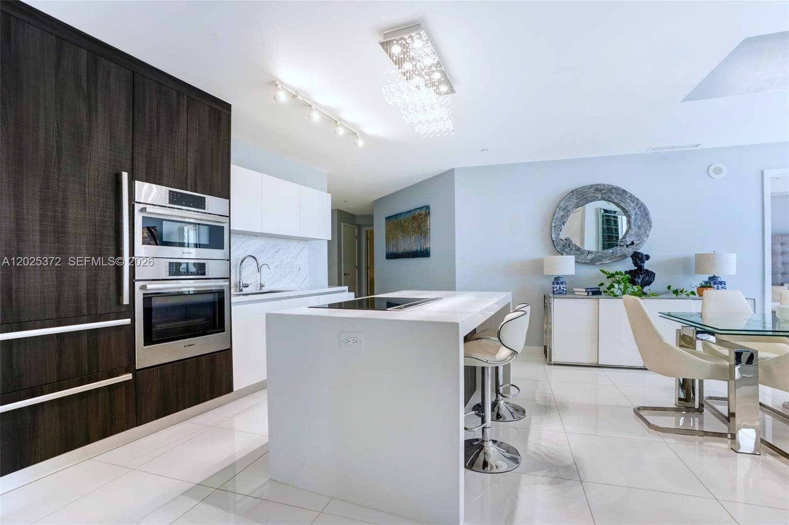 851 NE 1st Ave # 3909, Miami FL 33132