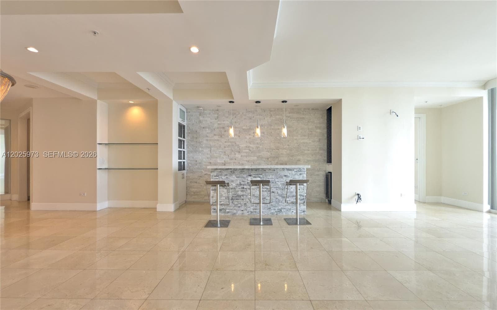848 Brickell Key Dr # 306, Miami FL 33131