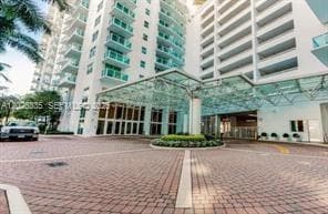 31 SE 5th St # 705, Miami FL 33131