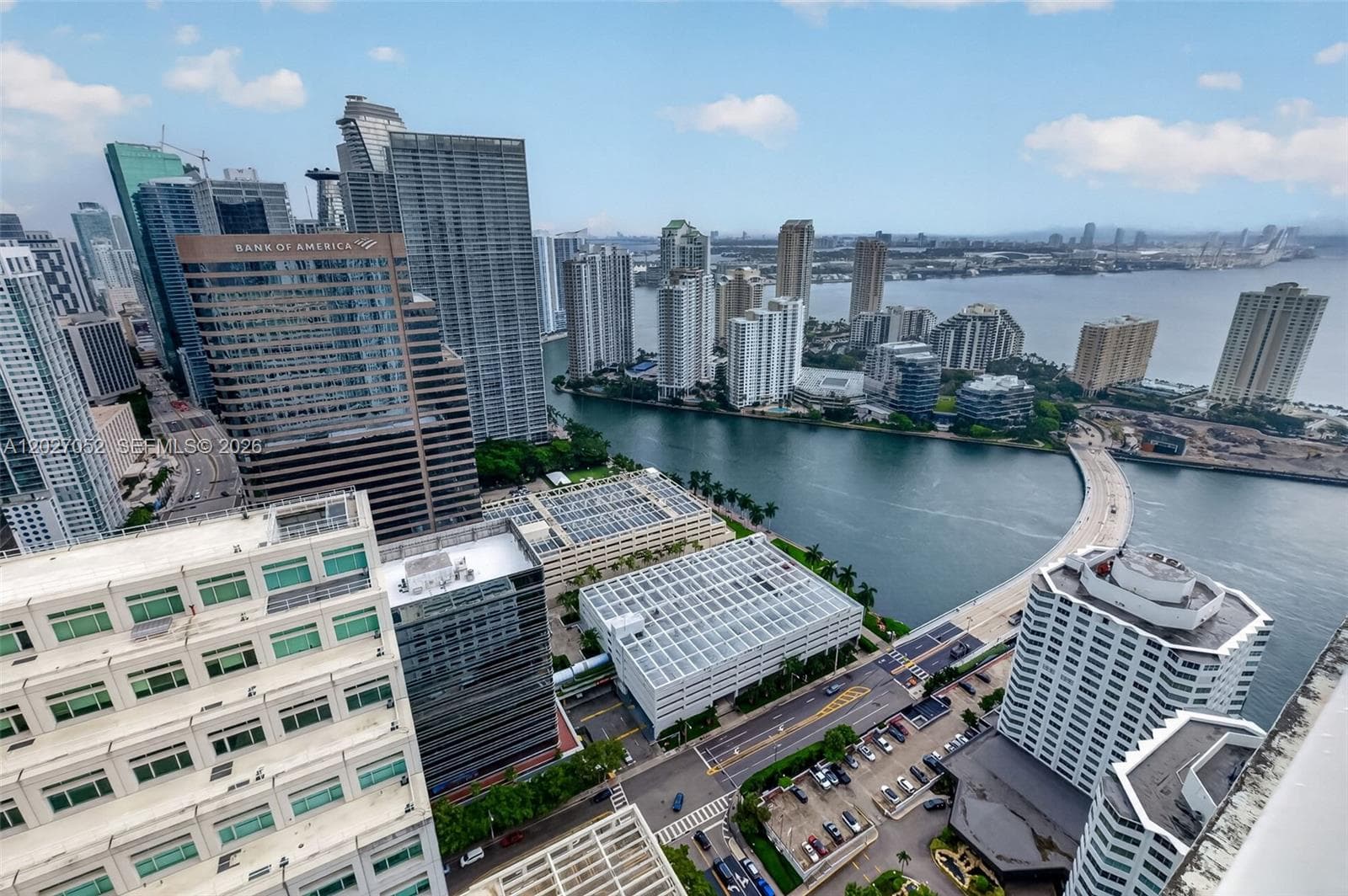 950 Brickell Bay Dr # 4504, Miami FL 33131