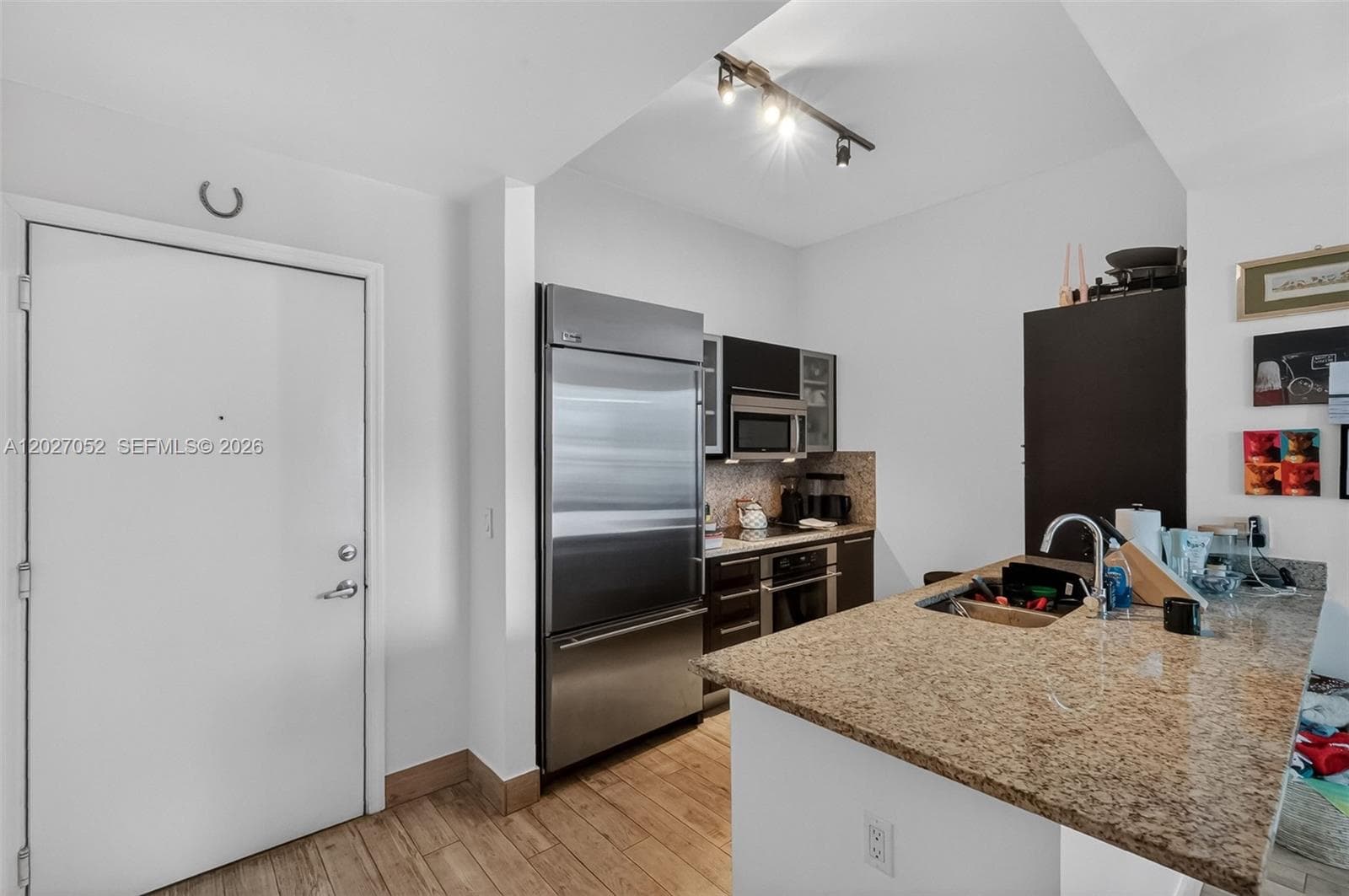 950 Brickell Bay Dr # 4504, Miami FL 33131