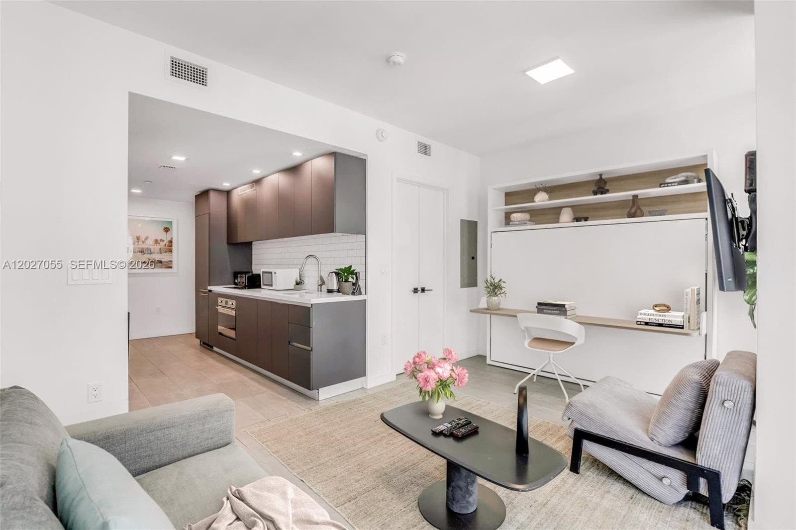 227 NE 2nd St # 2611, Miami FL 33132