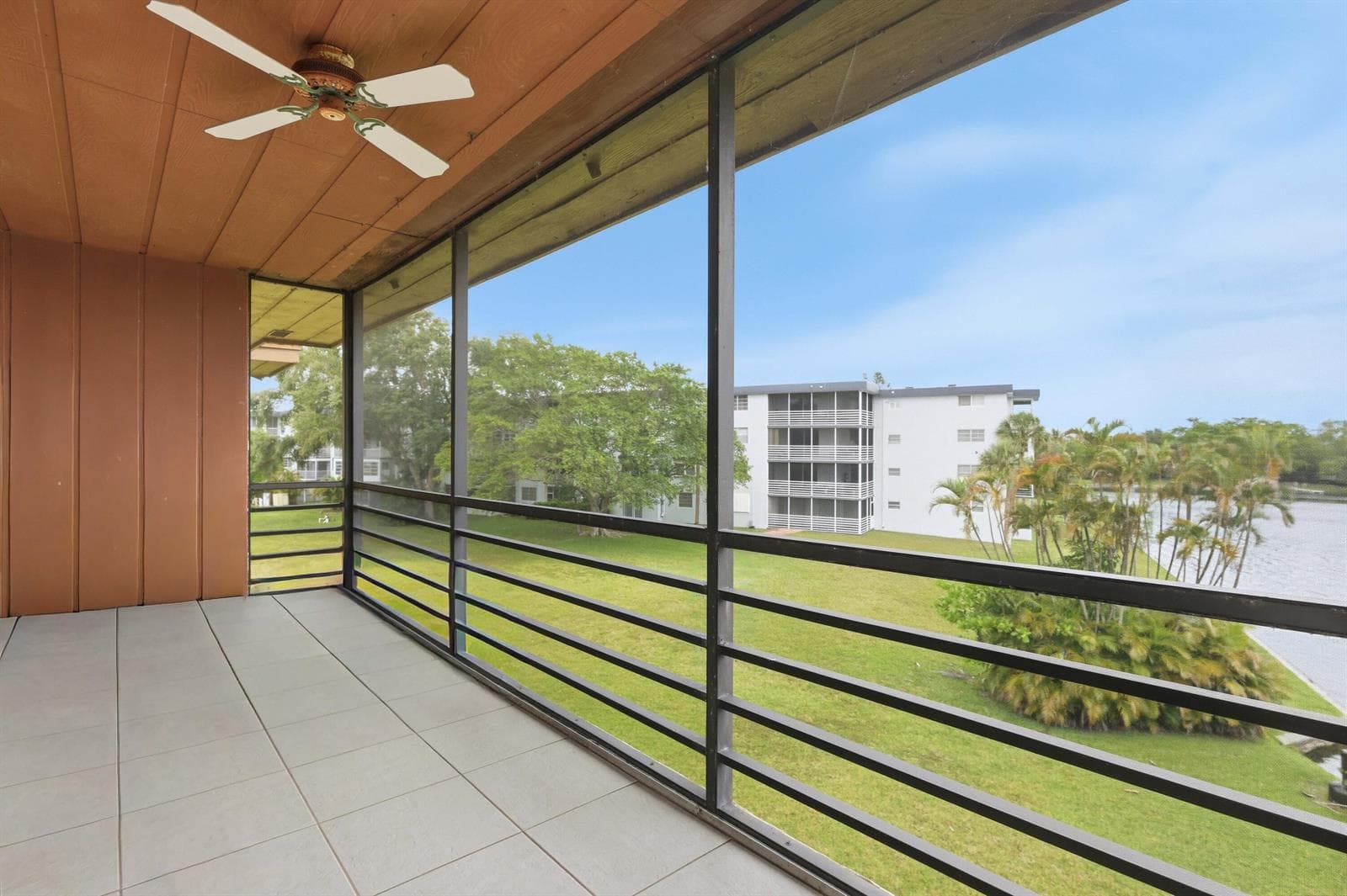 661 NE 195th Street # 310, Miami FL 33179