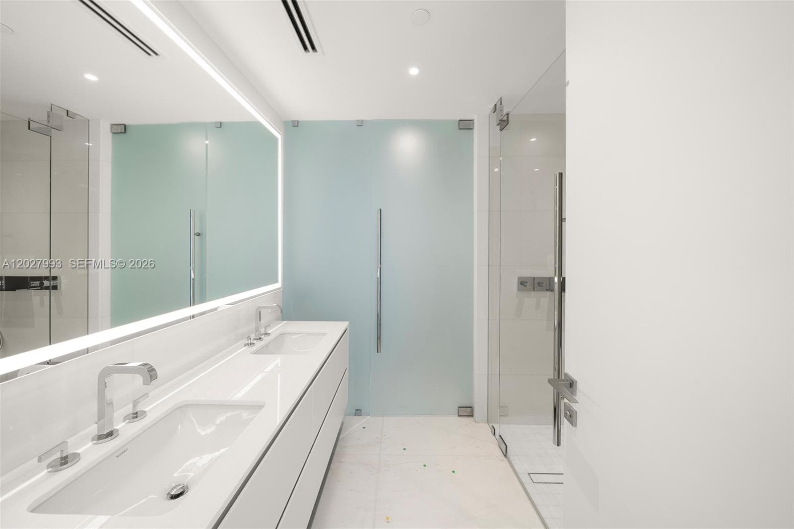 300 Biscayne Boulevard Way # 3905W, Miami FL 33131