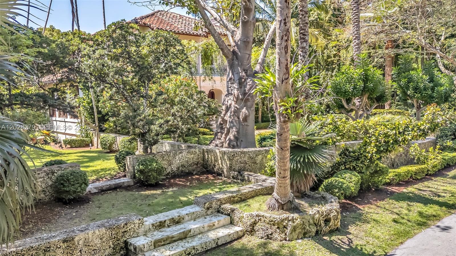 3462 N Moorings Way, Miami FL 33133