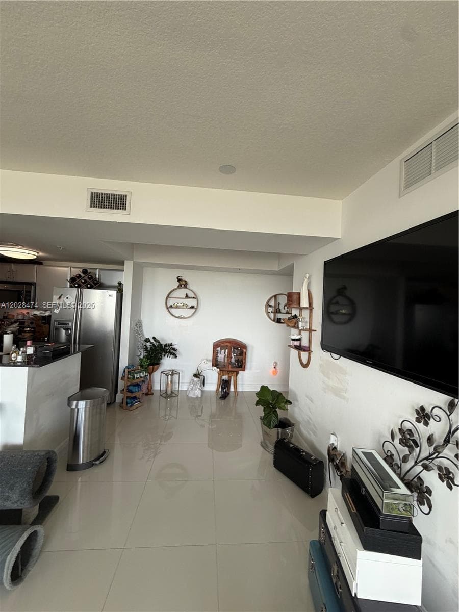 1871 NW S River Dr # 1502, Miami FL 33125