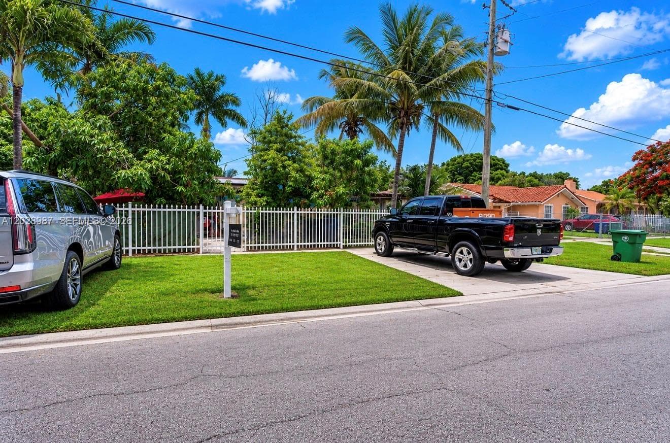 3315 NW 11th Ave, Miami FL 33127