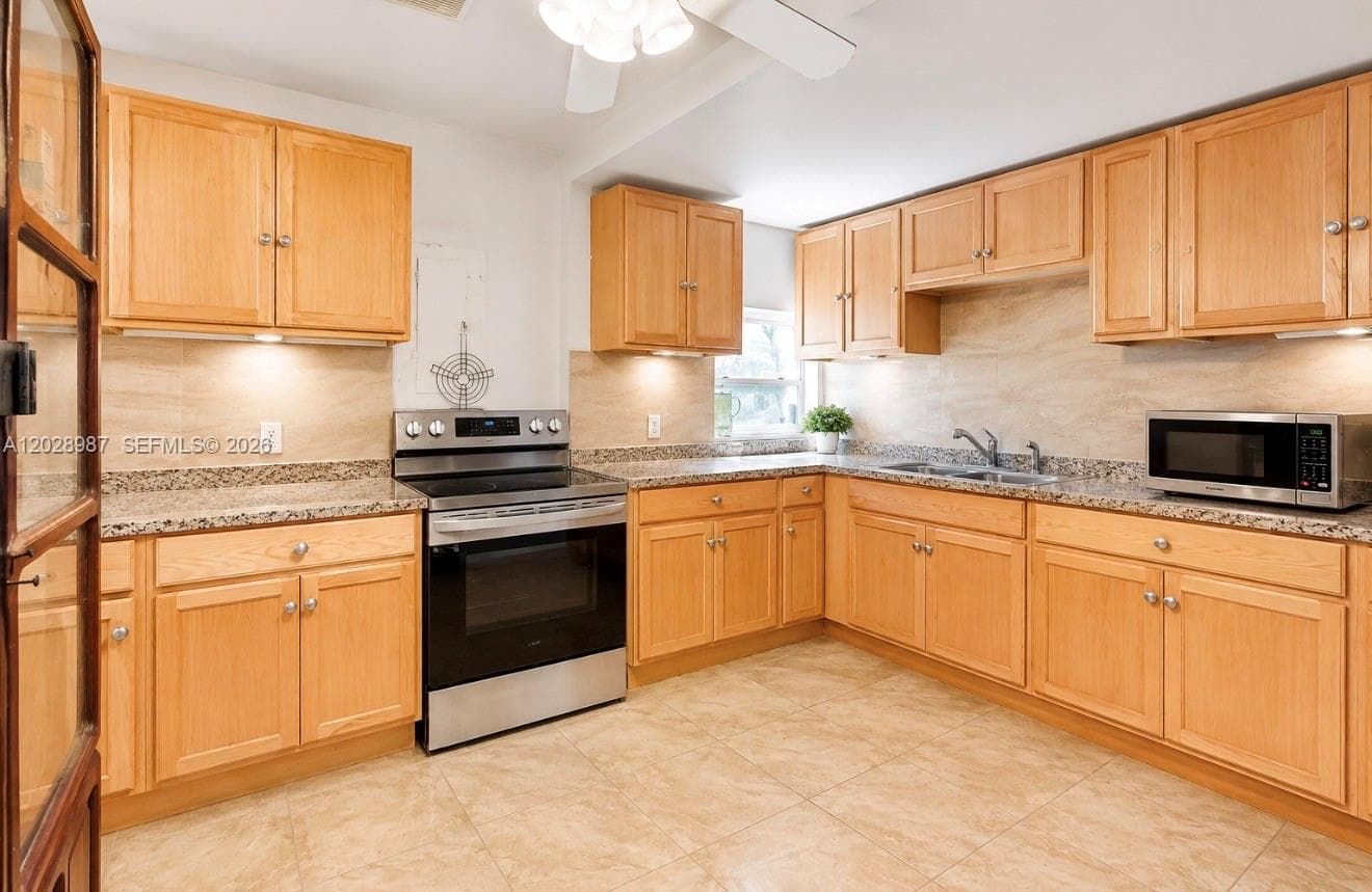 3315 NW 11th Ave, Miami FL 33127
