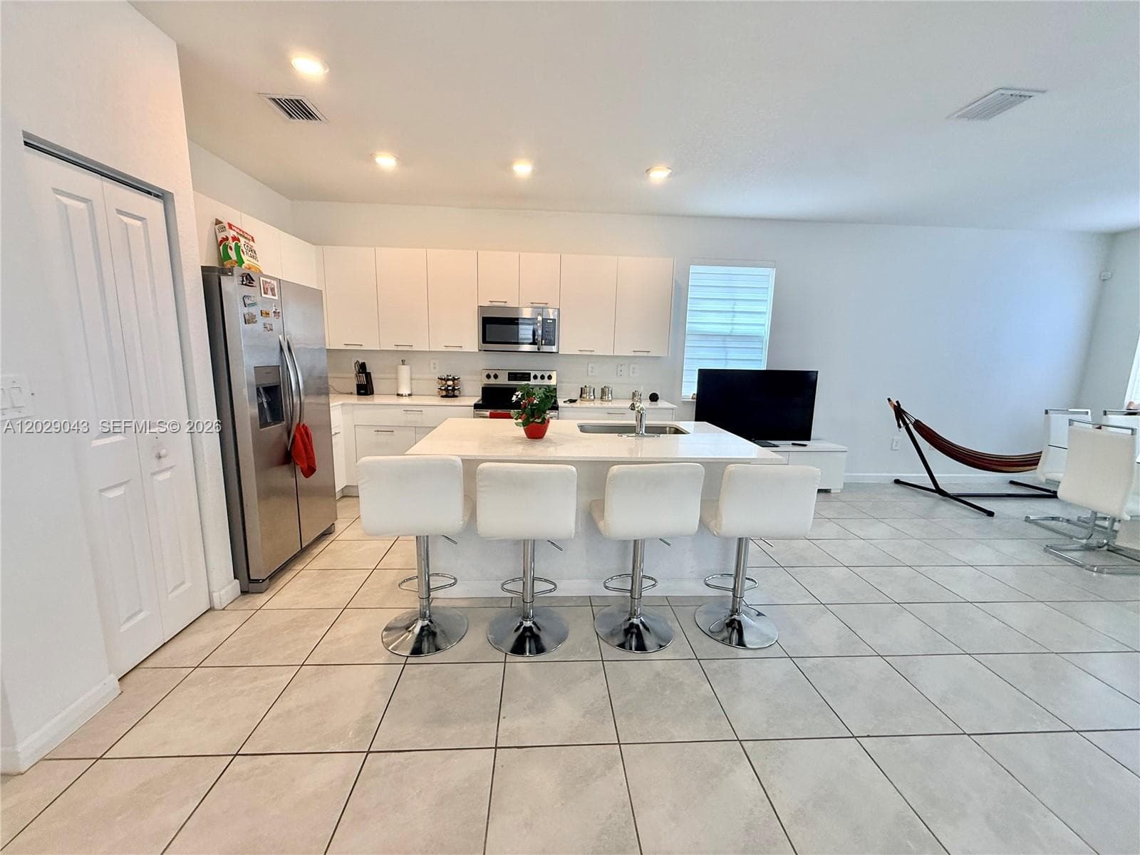 2462 NW 131st Cir, Miami FL 33167
