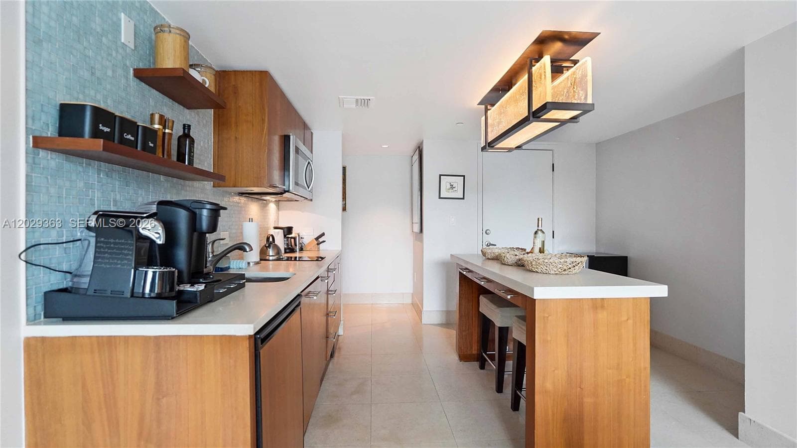 6801 Collins Ave, Miami Beach FL 33141