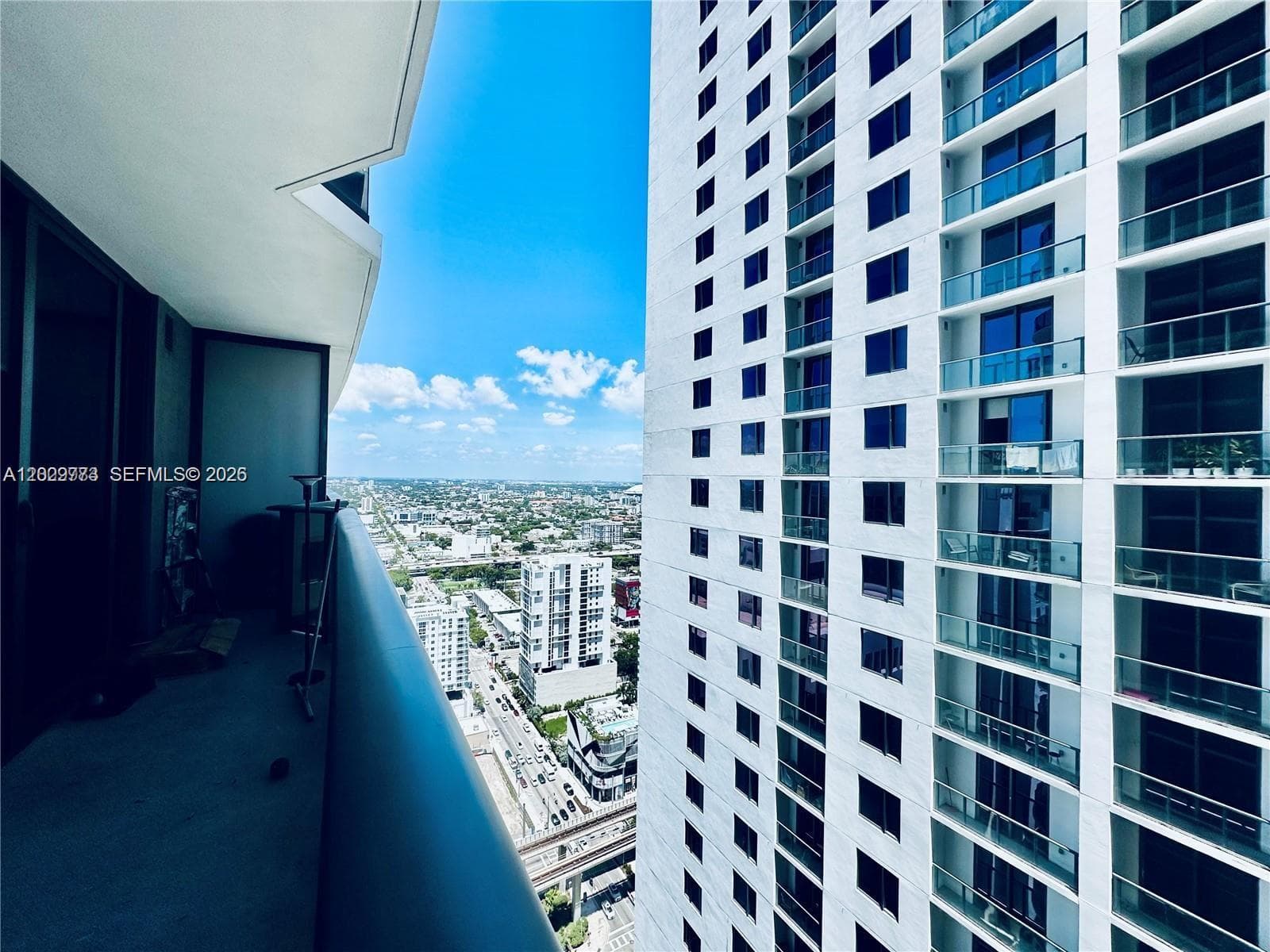 55 SW 9th St # 3409, Miami FL 33130