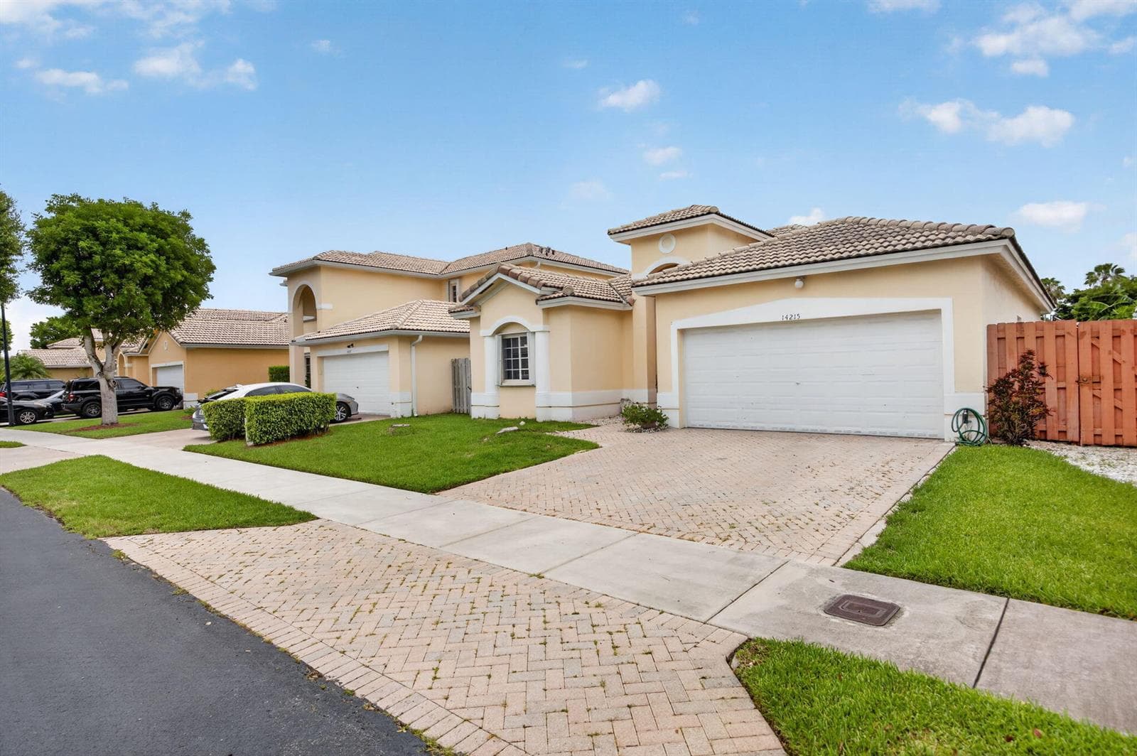 14215 SW 156th Avenue N, Miami FL 33196