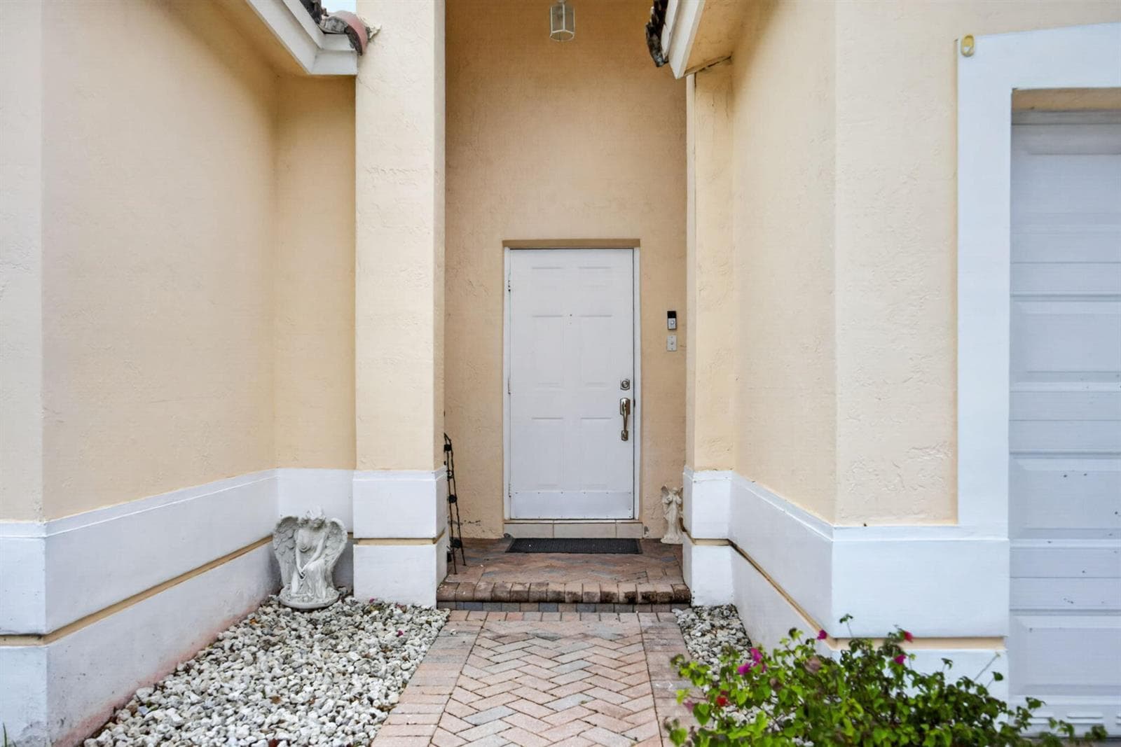 14215 SW 156th Avenue N, Miami FL 33196