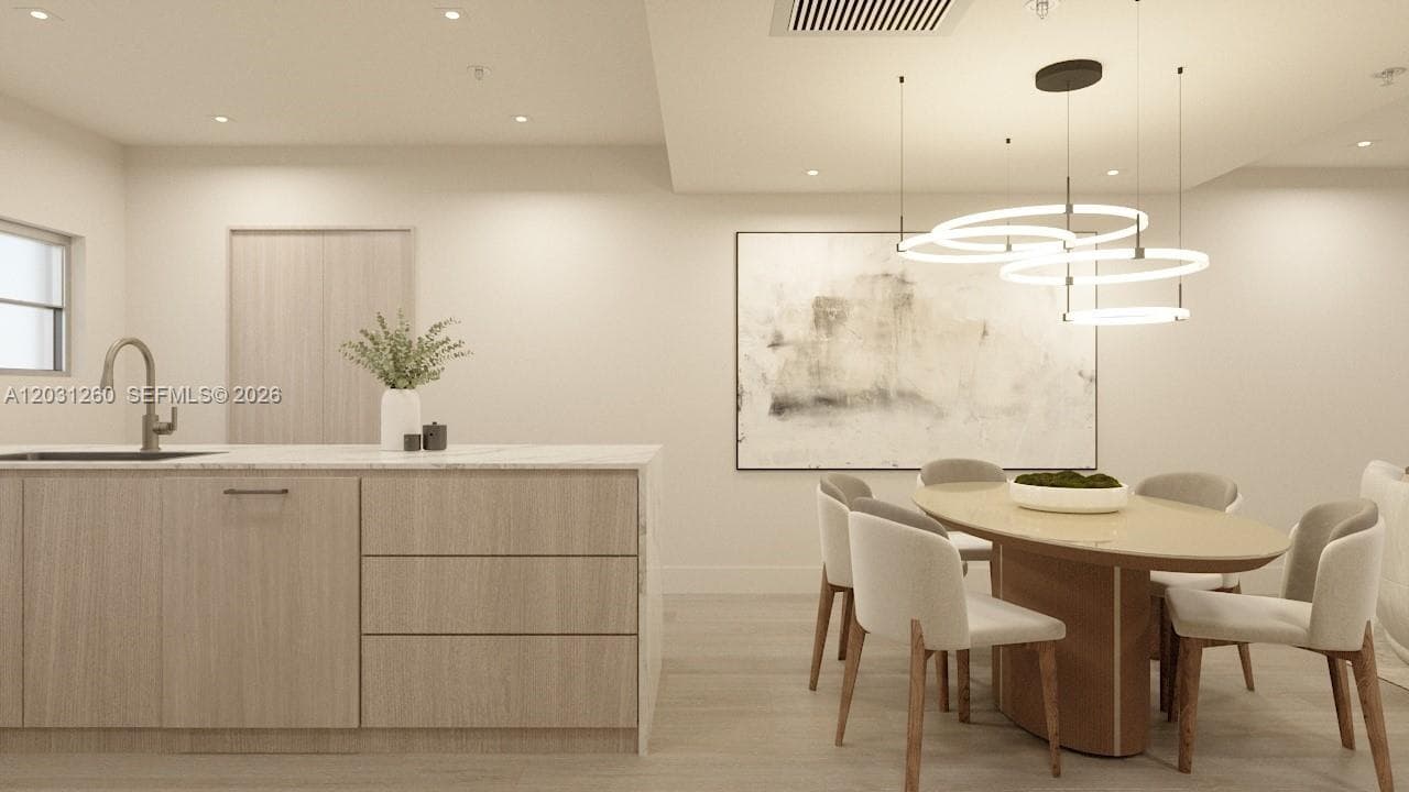 250 Collins Ave # 207, Miami Beach FL 33139