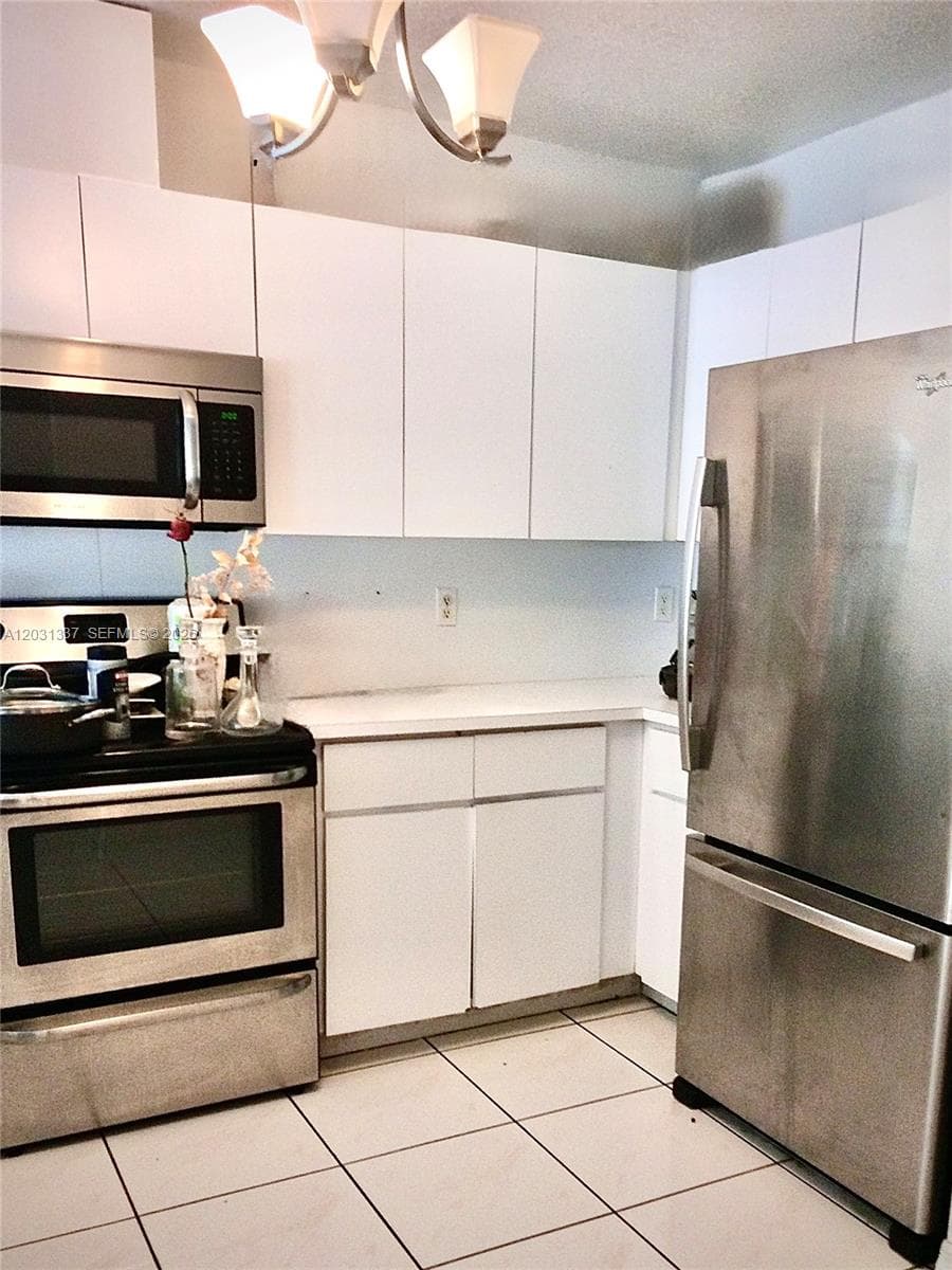 18003 SW 138th Ct, Miami FL 33177