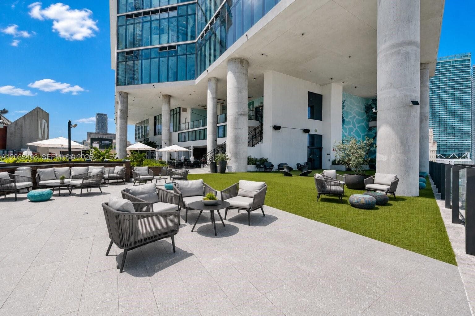 398 NE 5th St # 3318, Miami FL 33132