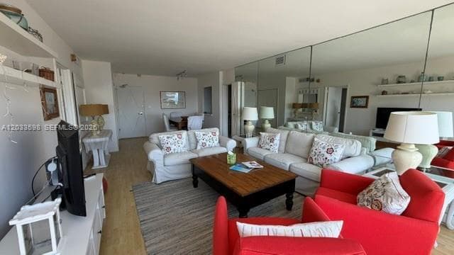 5161 Collins Ave # 1702, Miami Beach FL 33140