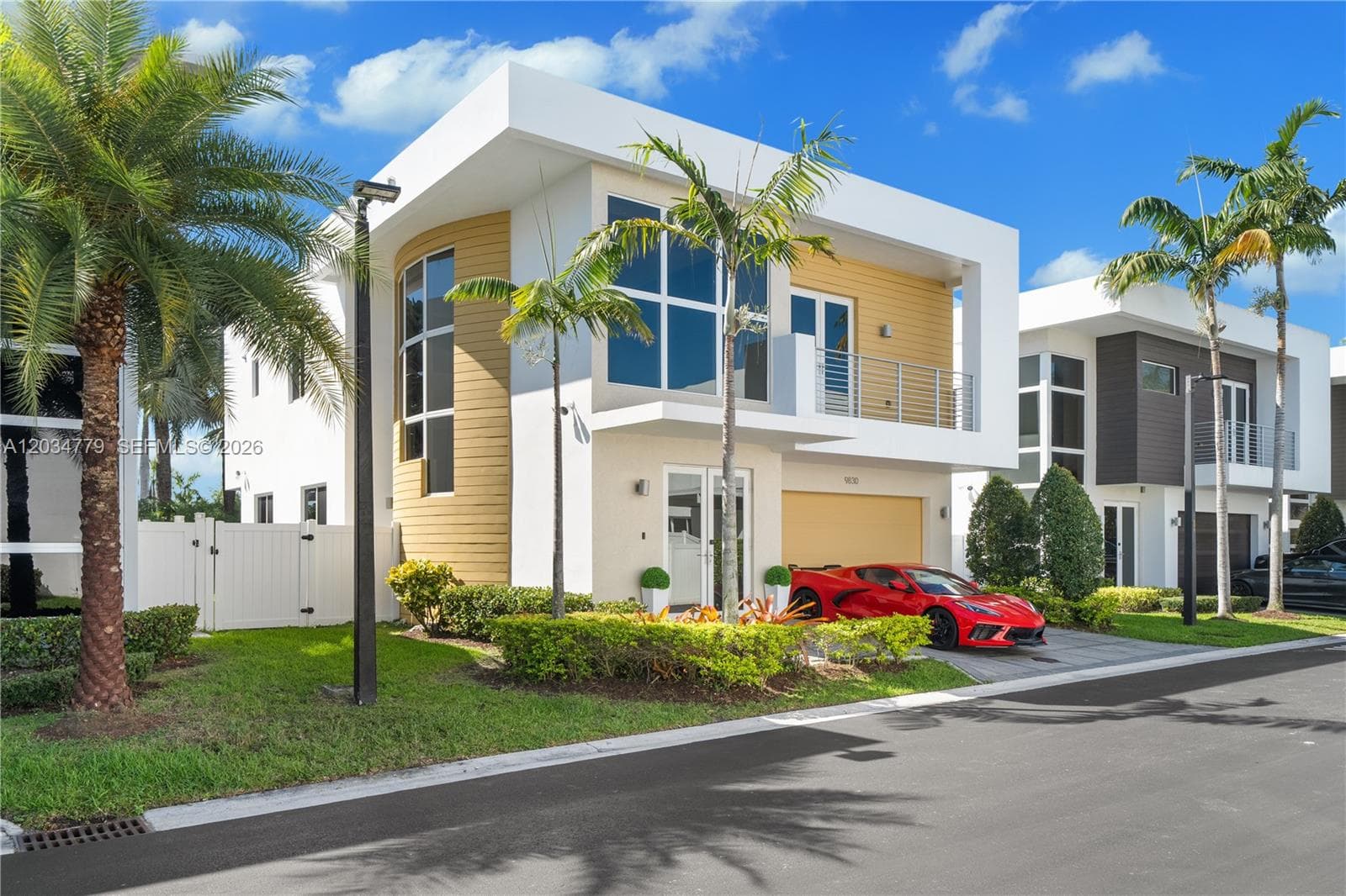 9830 NW 74th Ter, Doral FL 33178
