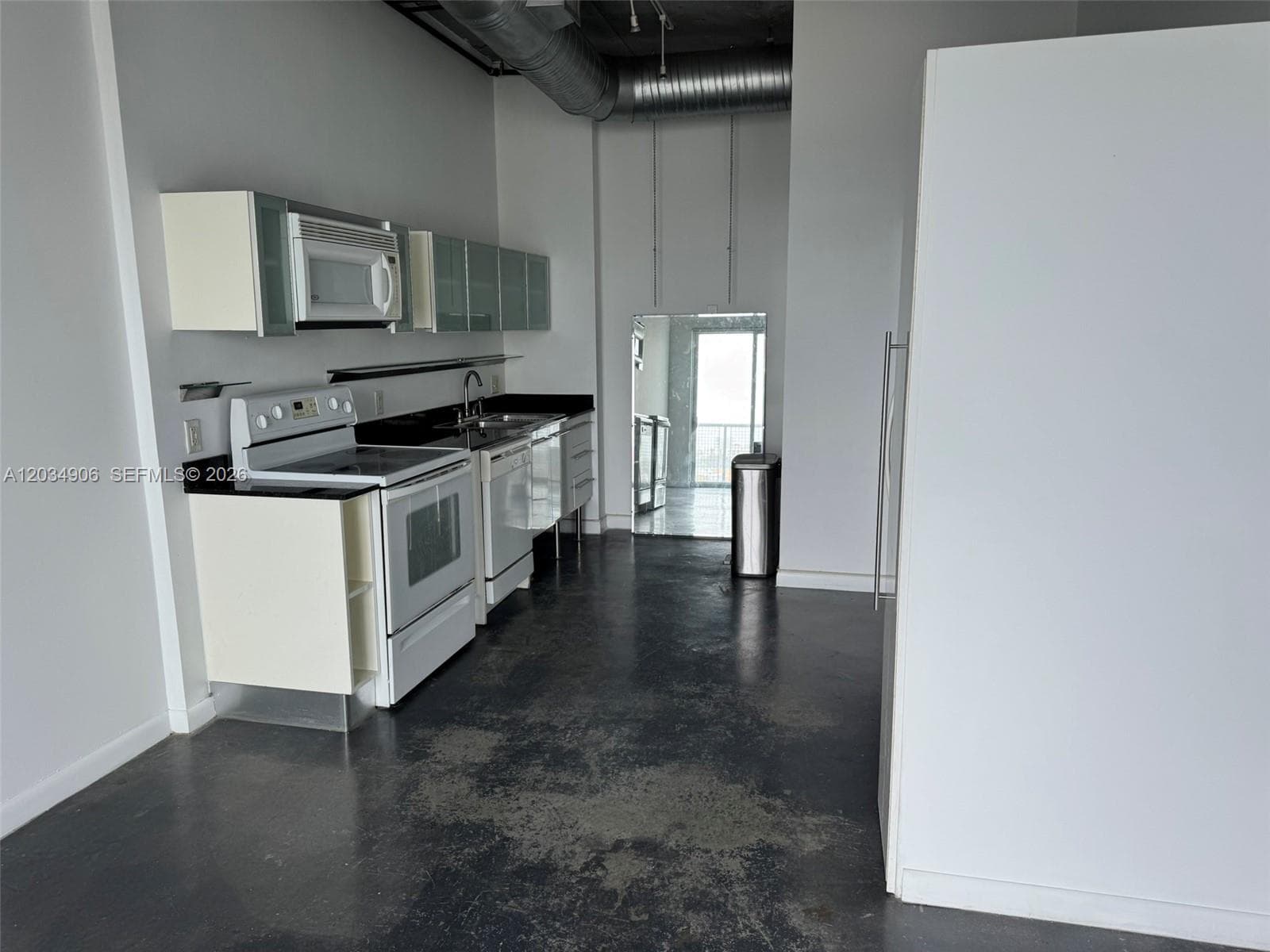 10 SW South River Dr # 812, Miami FL 33130