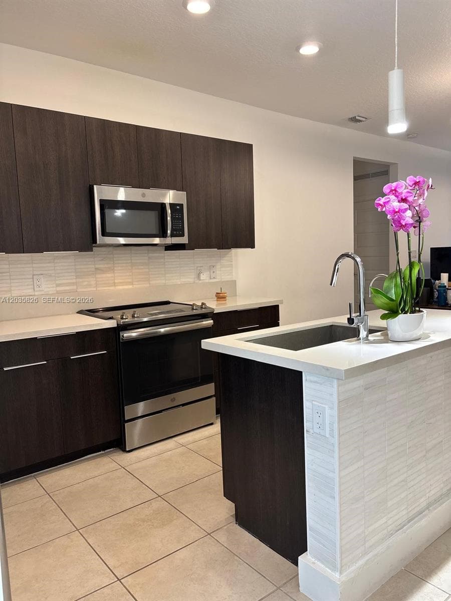 4740 NW 84th Ct # 32, Doral FL 33166