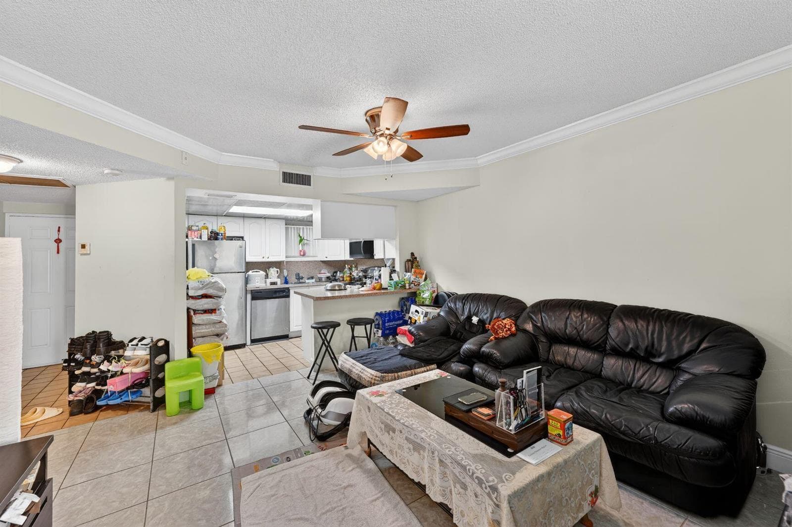 8290 Lake Drive # 305, Doral FL 33166