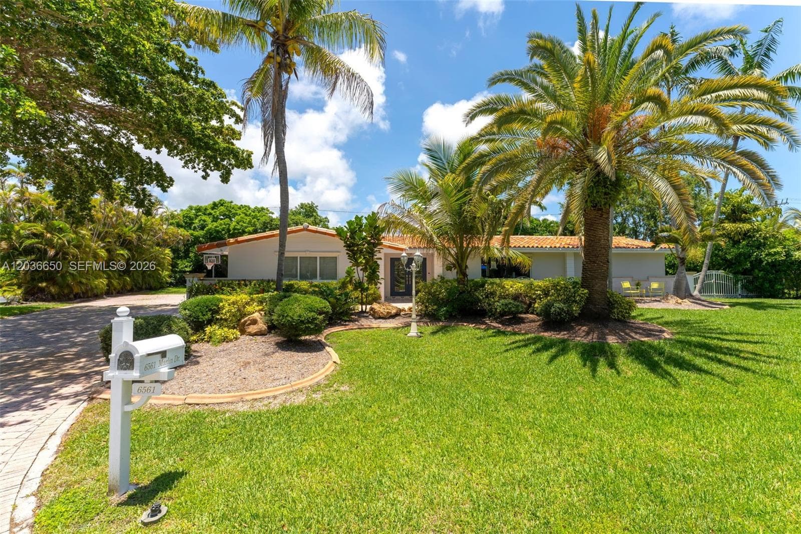 6561 Marlin Dr, Coral Gables FL 33158