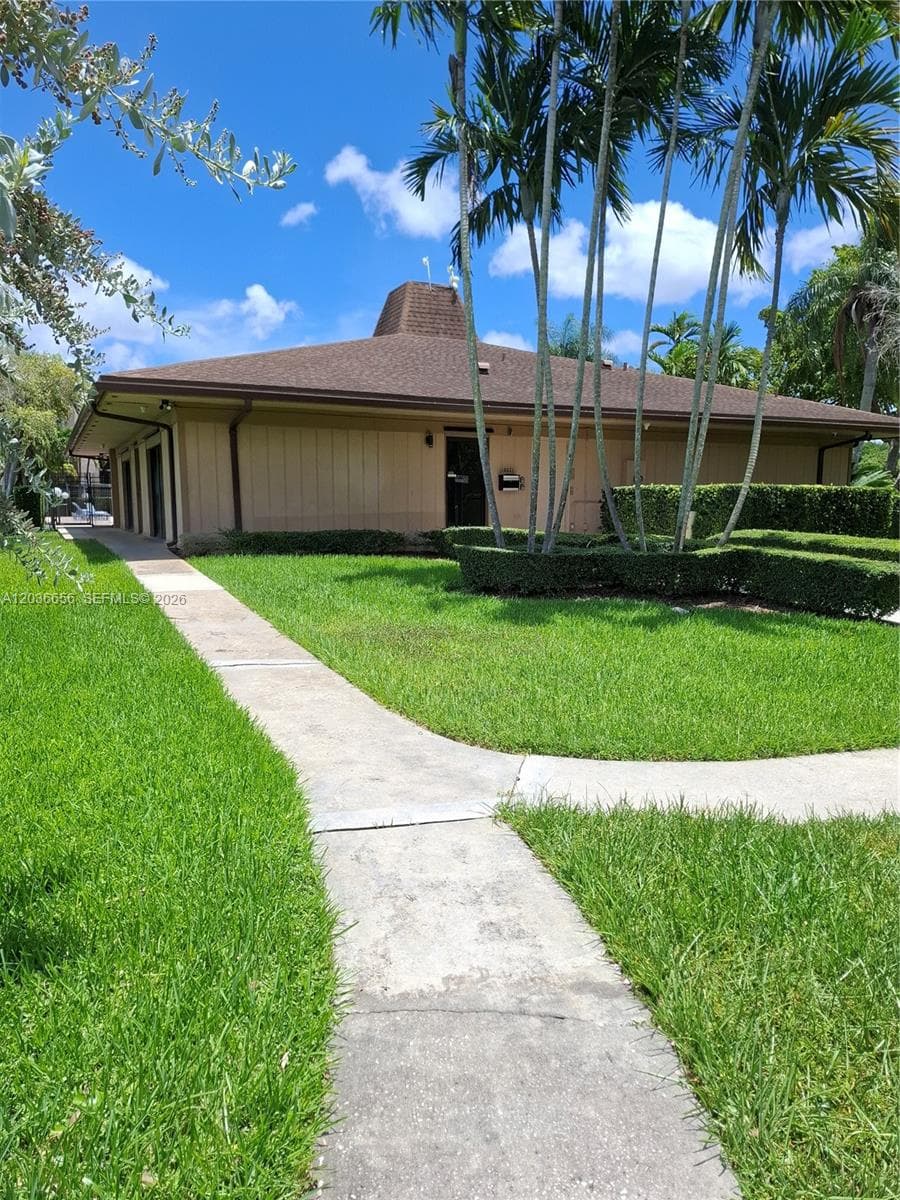 10425 SW 112th Ave # 207, Miami FL 33176