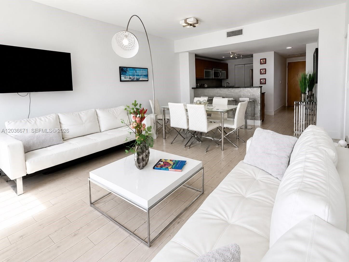 253 NE 2nd St # 3004, Miami FL 33132
