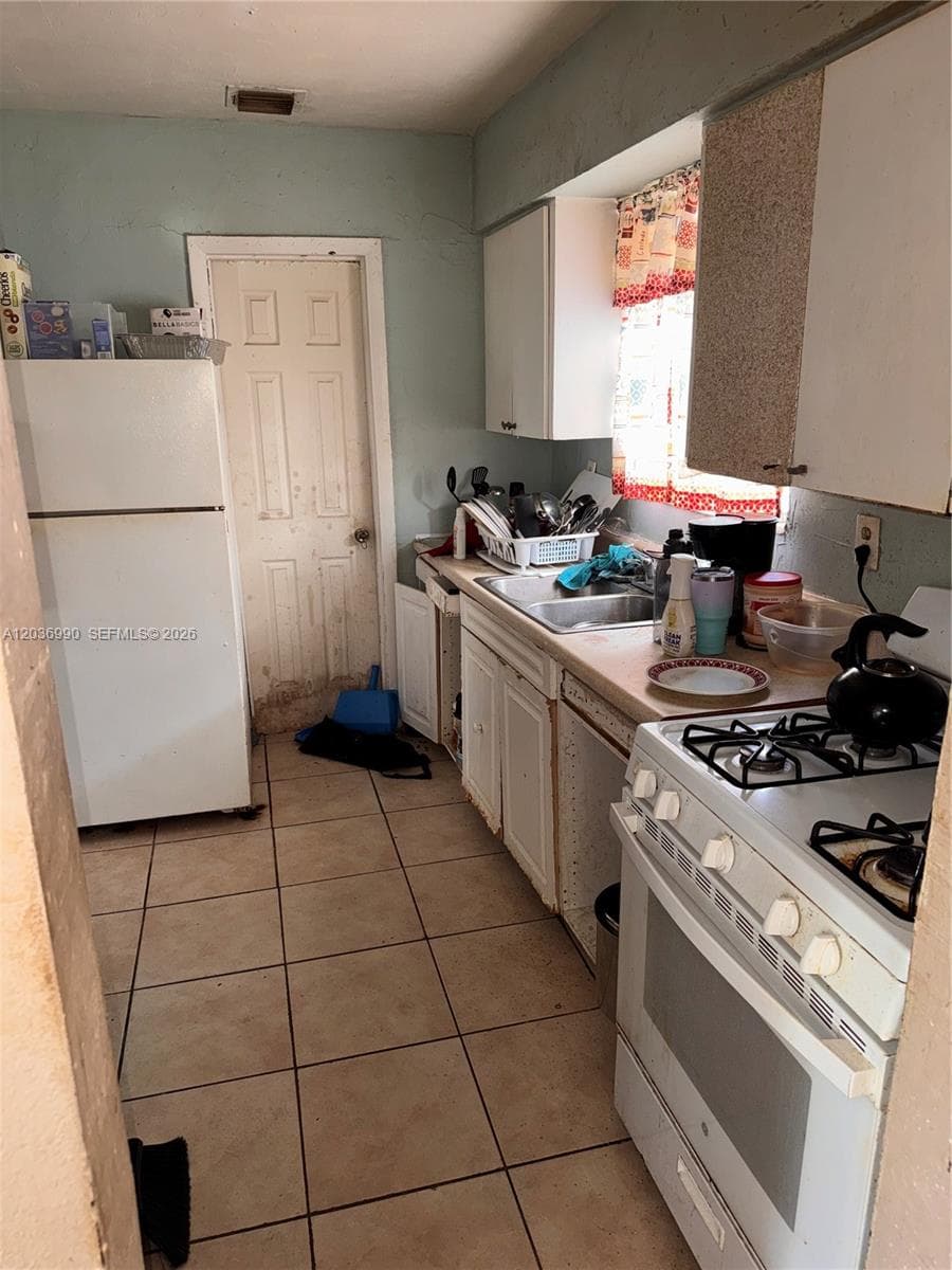 7725 NW 14th Ave, Miami FL 33147