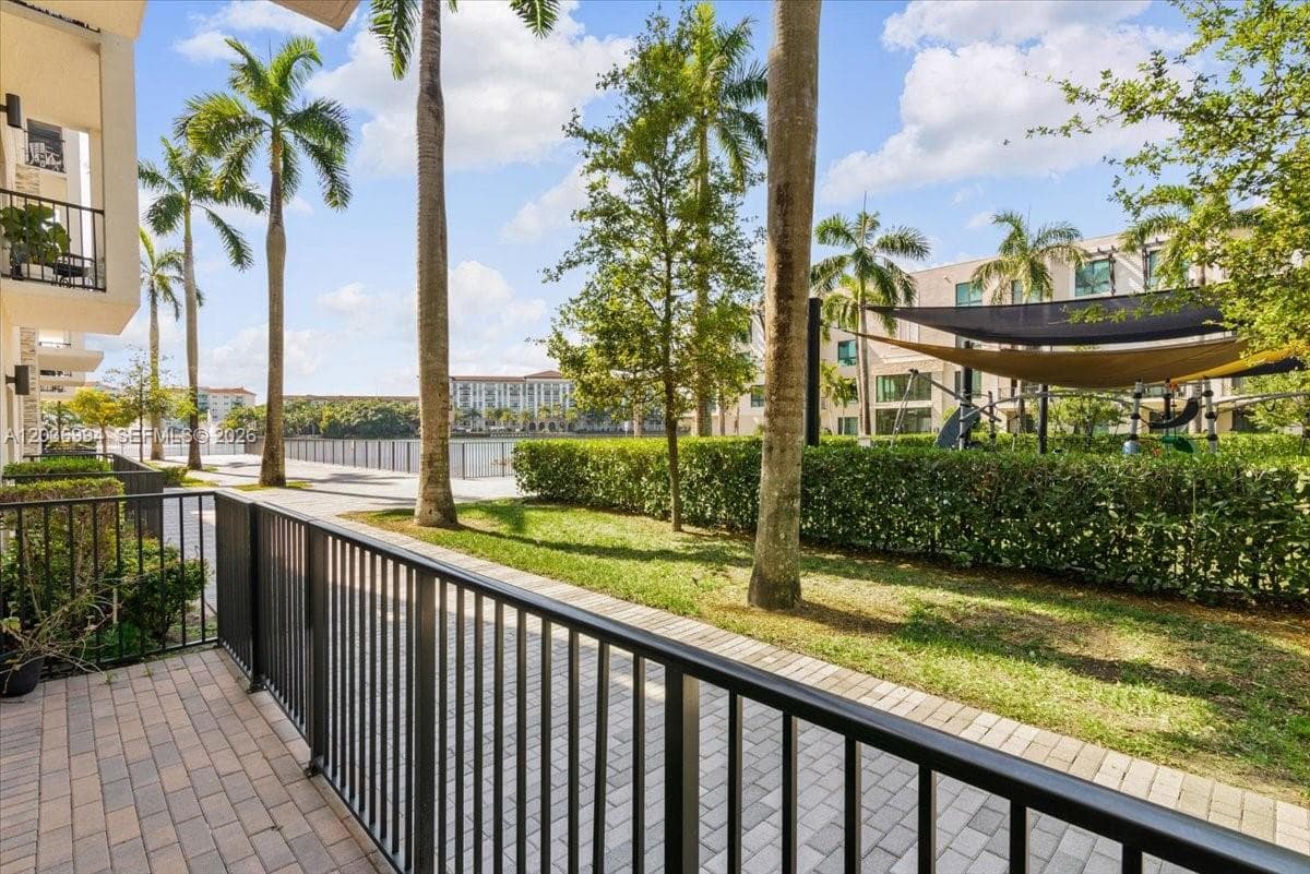 4636 NW 84th Ave # 13, Doral FL 33166