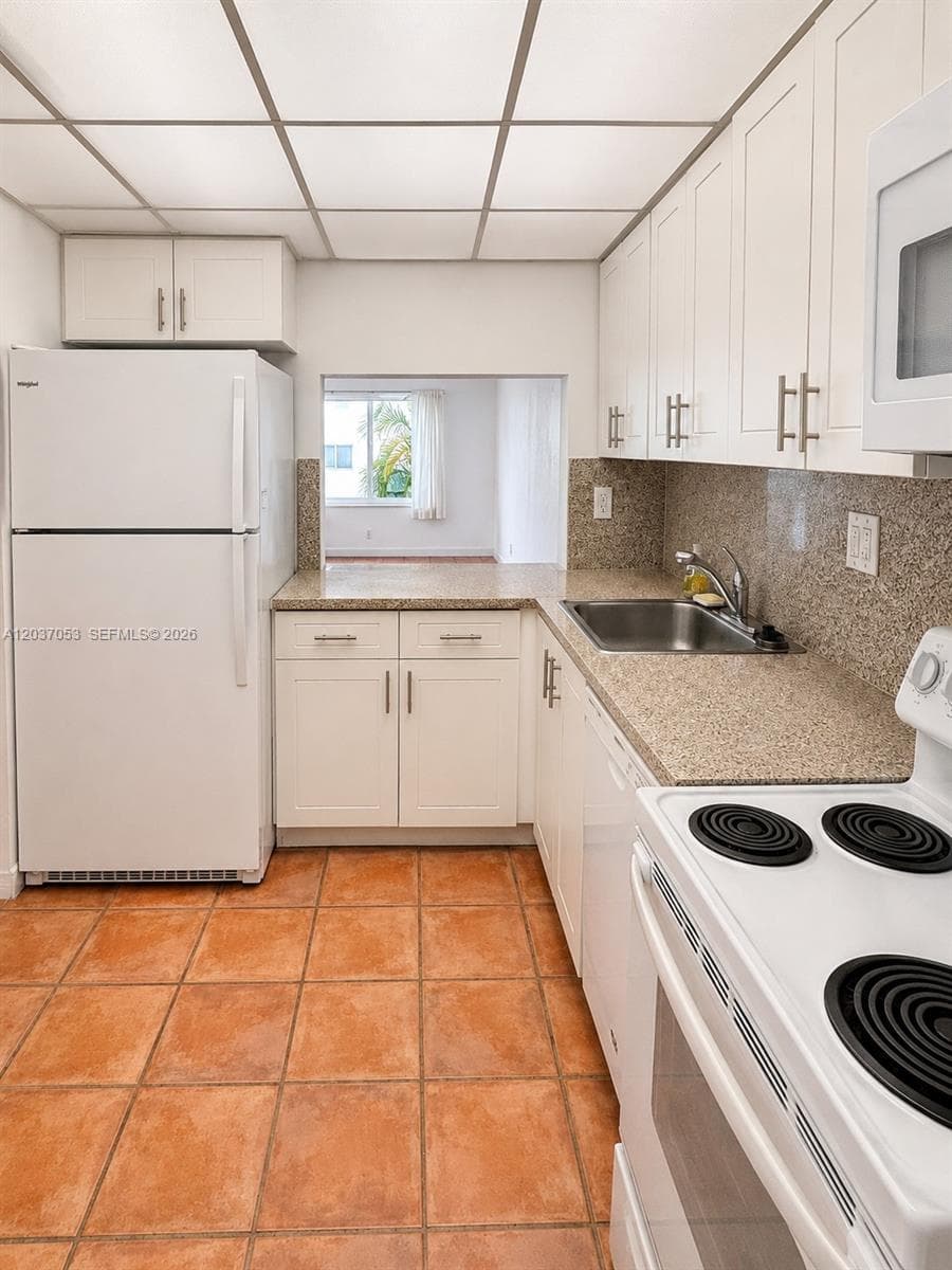 240 Galen Dr # 214, Key Biscayne FL 33149